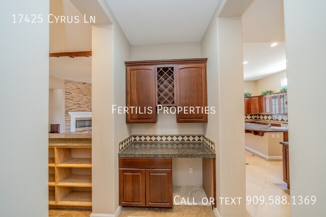 Building Photo - 17425 Cyrus Ln