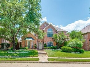 Building Photo - 6428 Glenhollow Dr