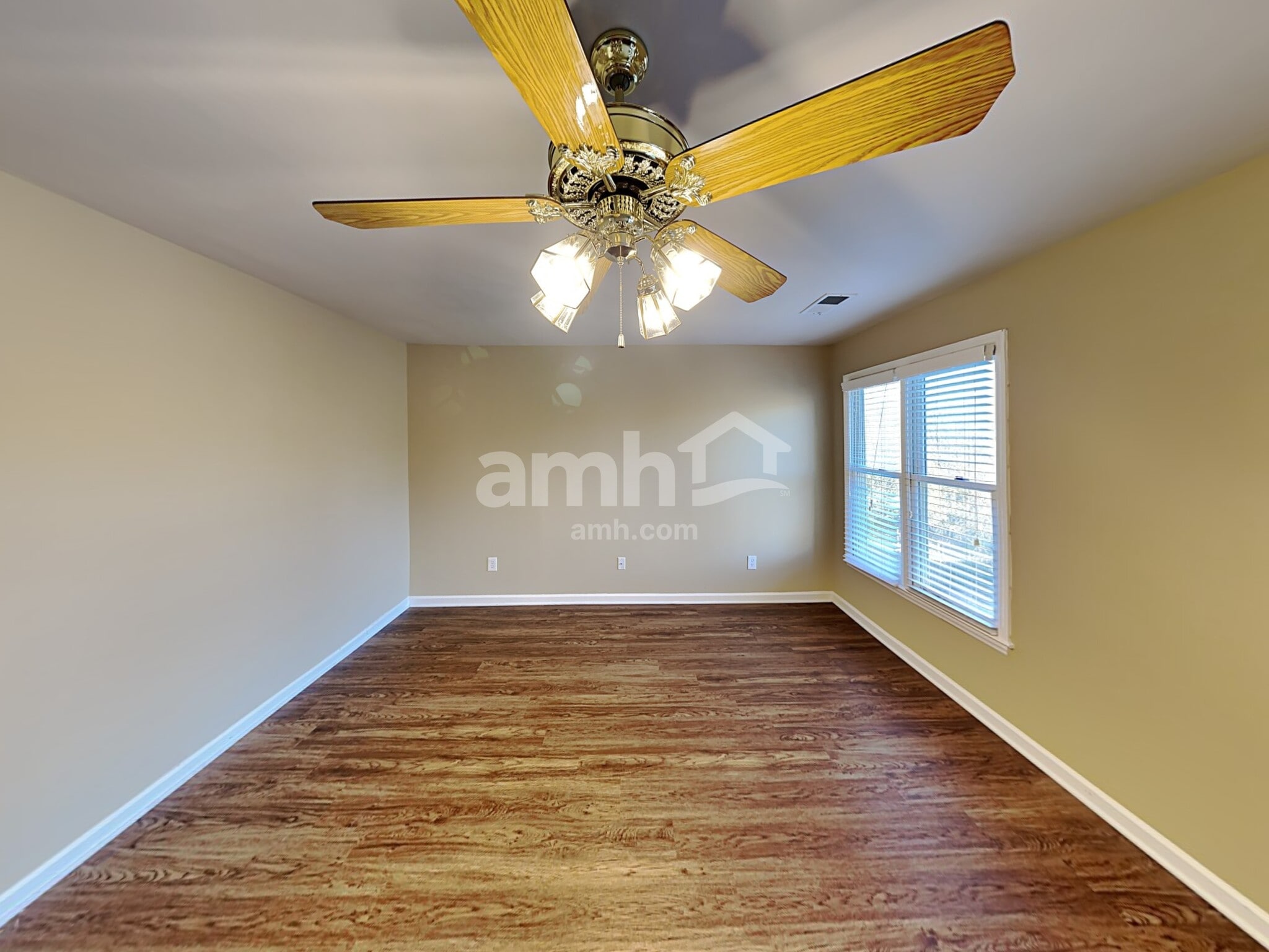 Building Photo - 5718 Chadwick Ln