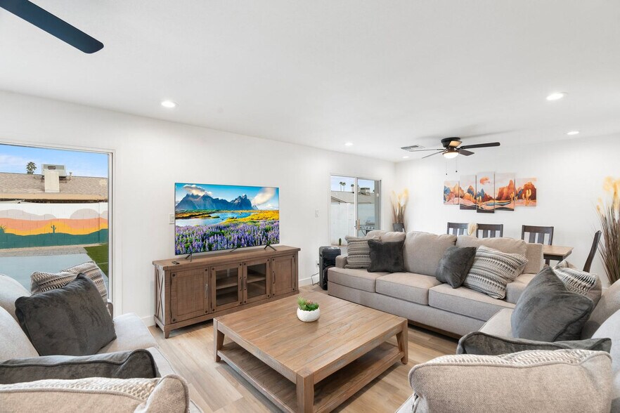 Building Photo - 7721 N 47th Dr