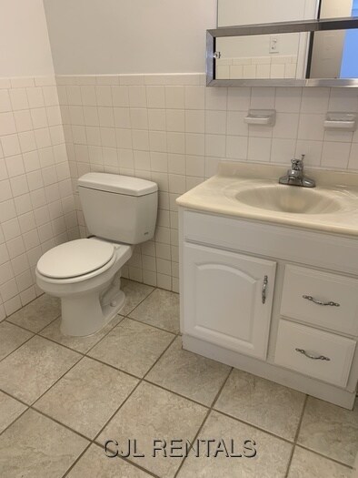 Building Photo - 1 Viking Ct