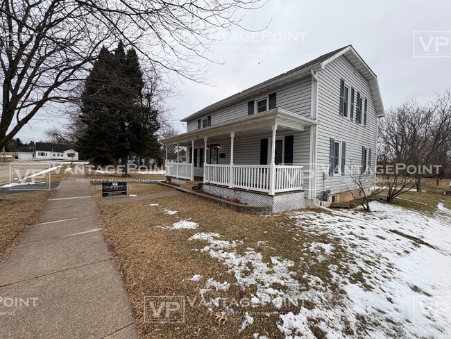 Building Photo - 264 Modoc St