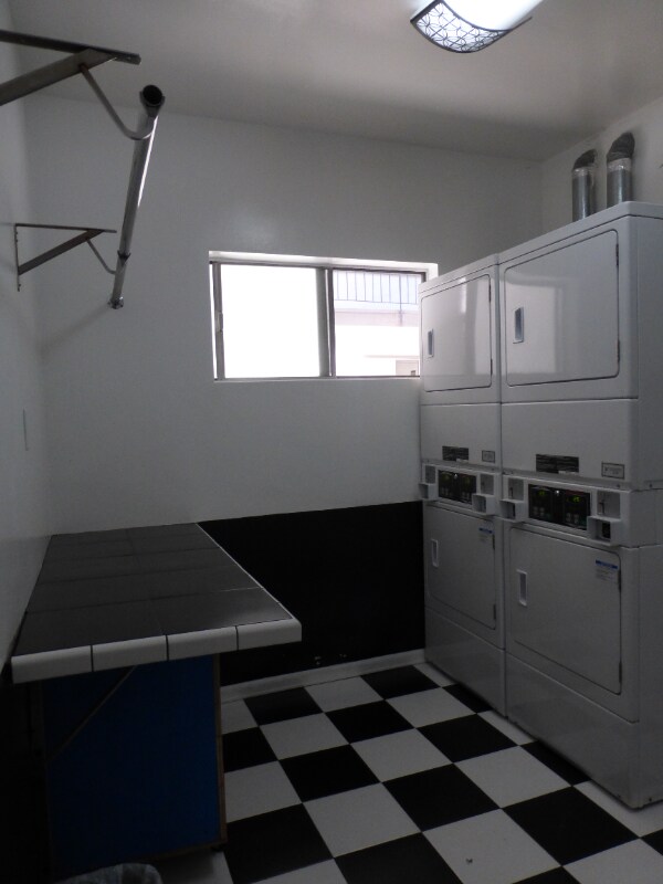 Building Photo - 20810 Amie Ave