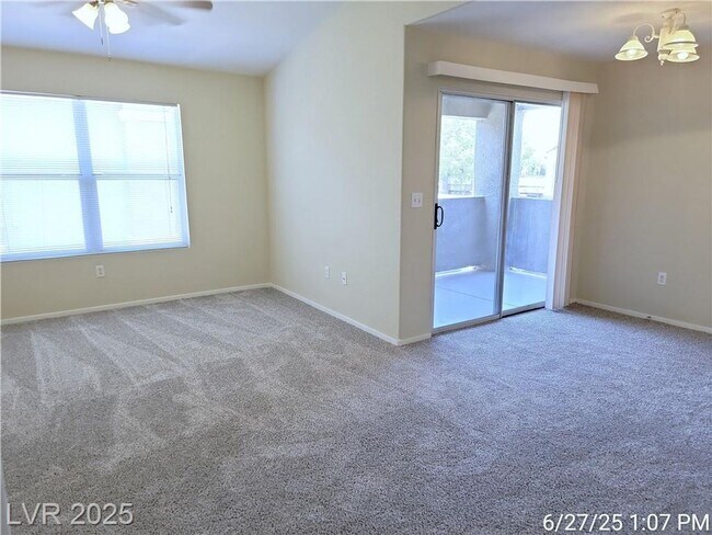 Building Photo - Well-Designed Silverado Ranch Condo | Spli...