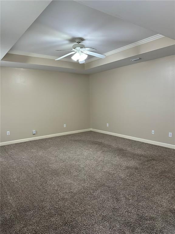 Building Photo - 231 Lakeview Dr