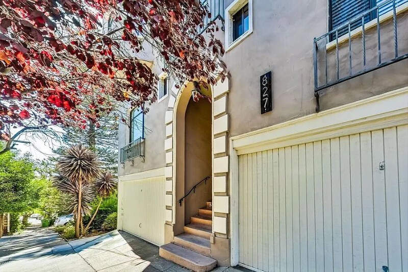 Building Photo - 829 Warfield Ave