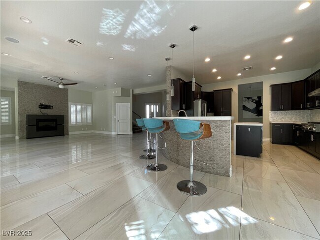 Building Photo - 2609 Sun Reef Rd