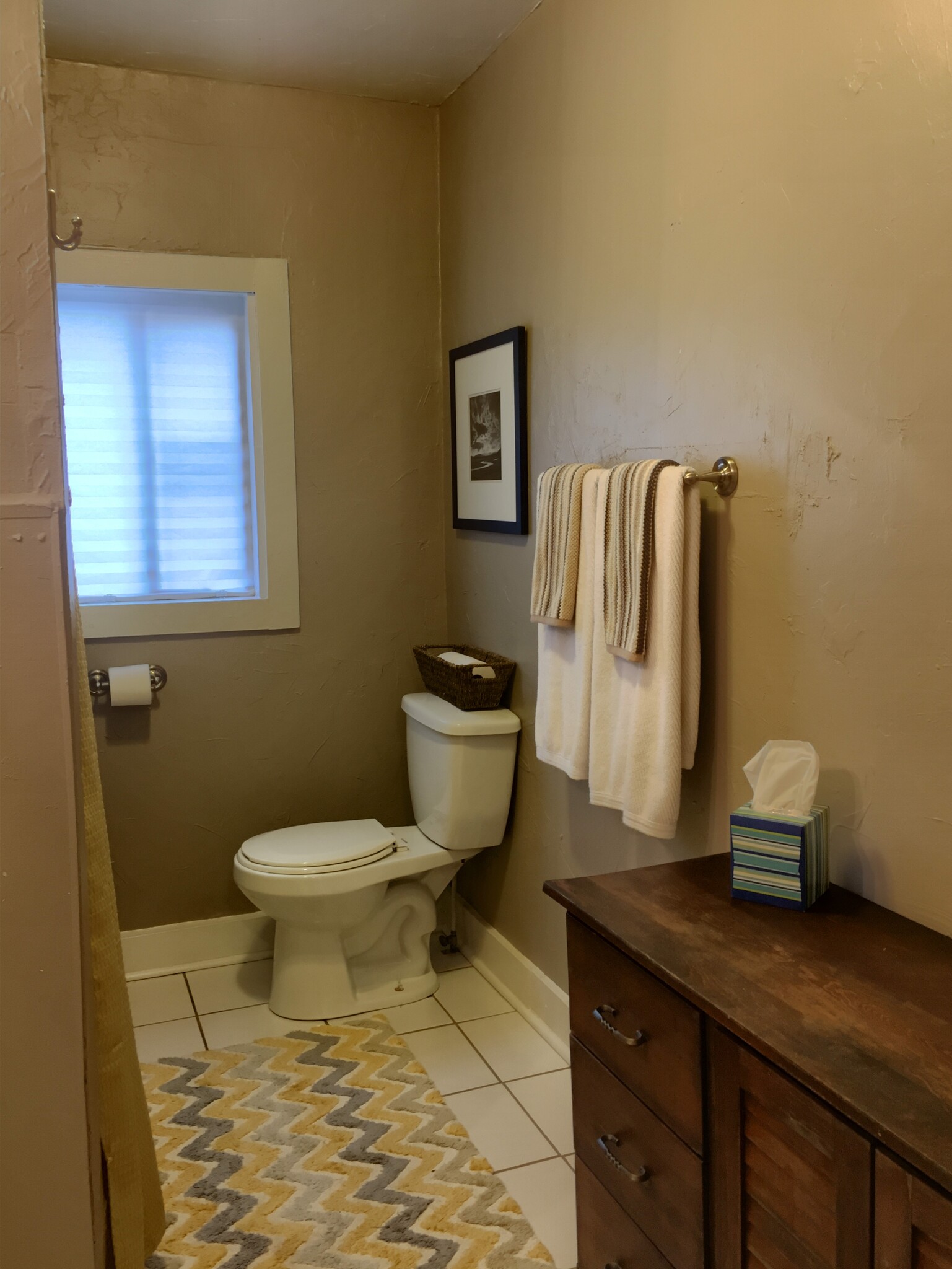 bathroom - 353 Grace St