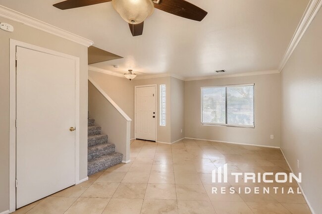 Building Photo - 7713 S 47th Ln