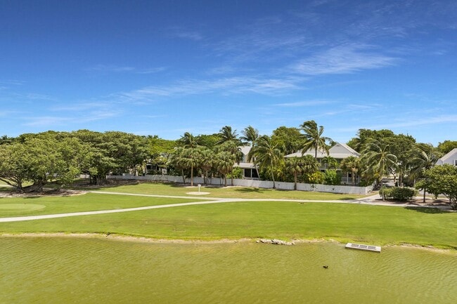 Building Photo - $4500 - Furnished 7-month rental Private Pool! 2 Bedroom / 2.5 Bathroom