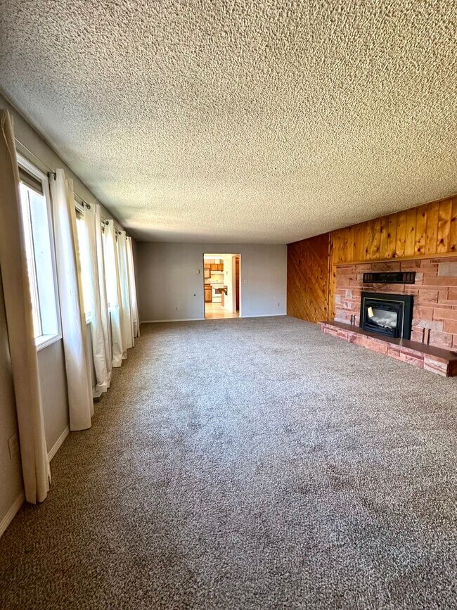 Building Photo - 333 SW 35th St