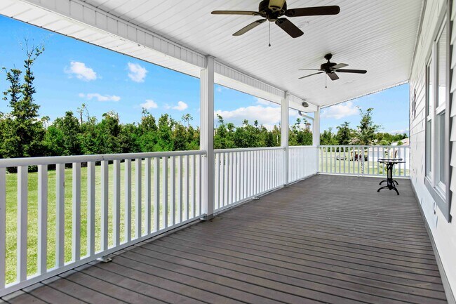 Building Photo - 7211 Bay Crest Rd