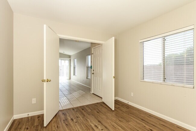 Building Photo - 11257 Eden McKenzie Cir