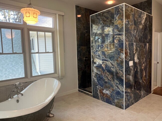 Building Photo - Spacious Updated Home in Windmill Harbour!