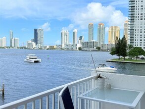 Building Photo - 4000 NE 170th St