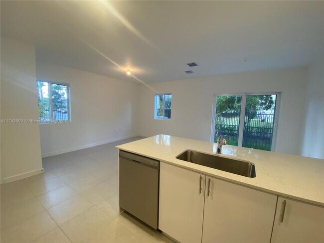 Building Photo - 3 bedroom in Pembroke Park FL 33023