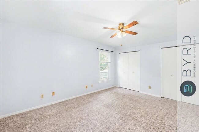 Building Photo - 5961 Sara Kay Dr