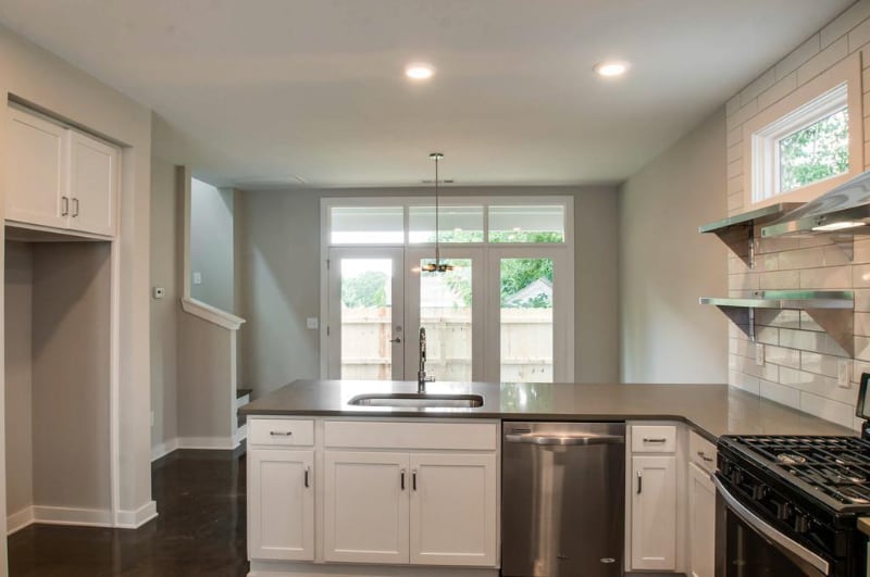 Building Photo - 221 Gentry Ave