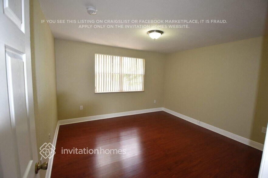 Building Photo - 7420 NW 65th Ln