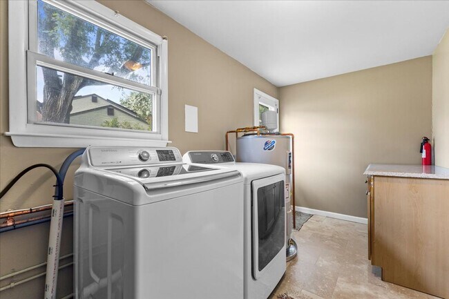 Building Photo - Beautiful Detached Home in Prime Salisbury...
