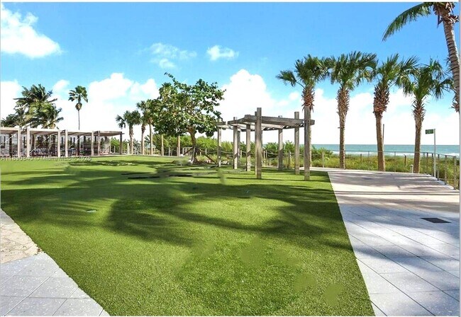 Building Photo - 6899 Collins Ave