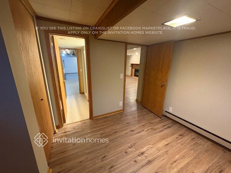 Building Photo - 2940 Orchard Ave N