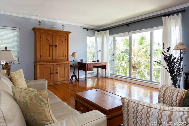 Building Photo - 111 Isle of Venice Dr