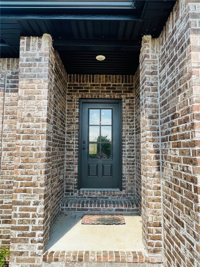 Building Photo - 2648 S Olive Ct
