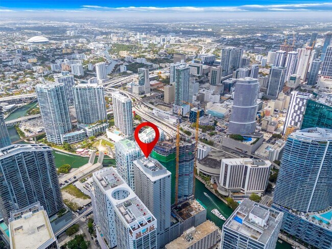 Building Photo - 77 SE 5th St