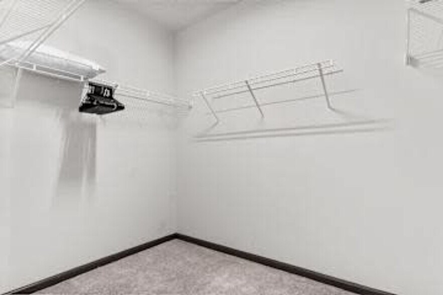 Building Photo - 1540 Dunn Rd