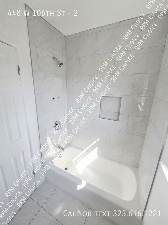 Building Photo - 448 W 106th St