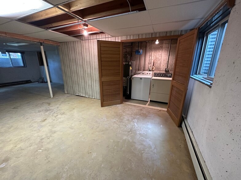 Building Photo - 615 Congressional Dr