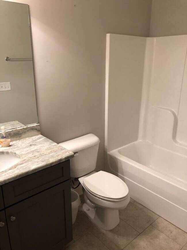 Building Photo - 4BR/4.5BA For Rent