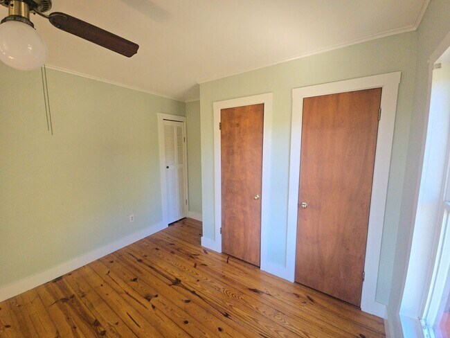 Building Photo - 243 Saddle Ridge Rd