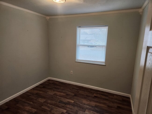 Building Photo - 512 Cruz Dr