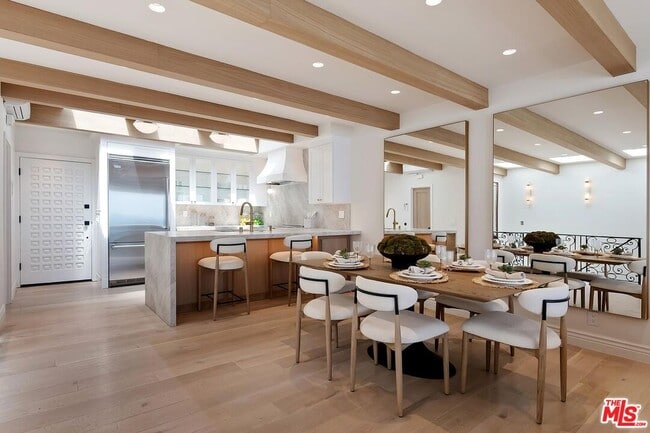 Building Photo - 11874 S Beach Club Way