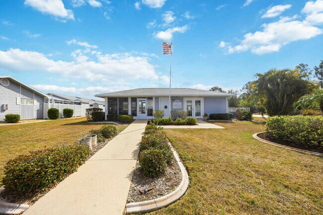 Building Photo - "Stylish Punta Gorda villa : 2-Bed, 2-Bath completely remodeled and is ready for you!!