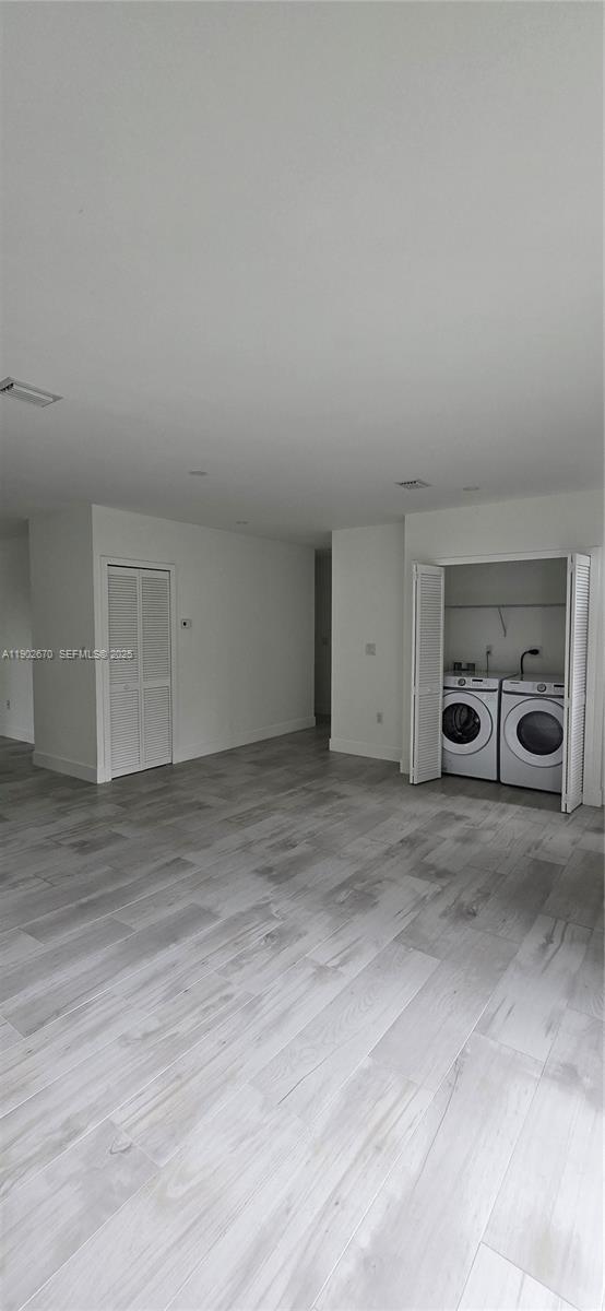 Building Photo - 3823 Thomas Ave