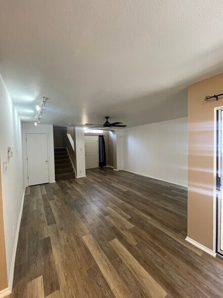 Building Photo - 10324 Bobcat Blf