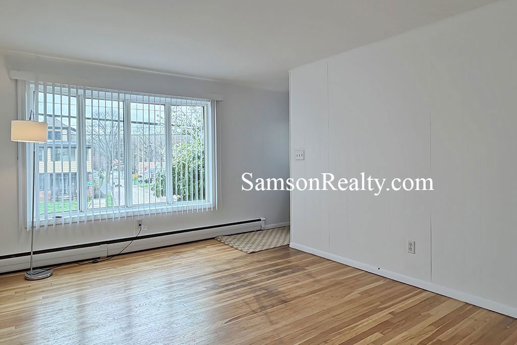 Building Photo - 1189 Smith St