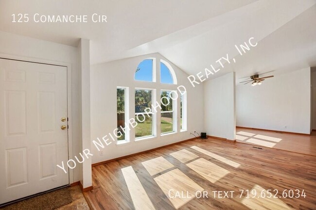 Building Photo - 125 Comanche Cir