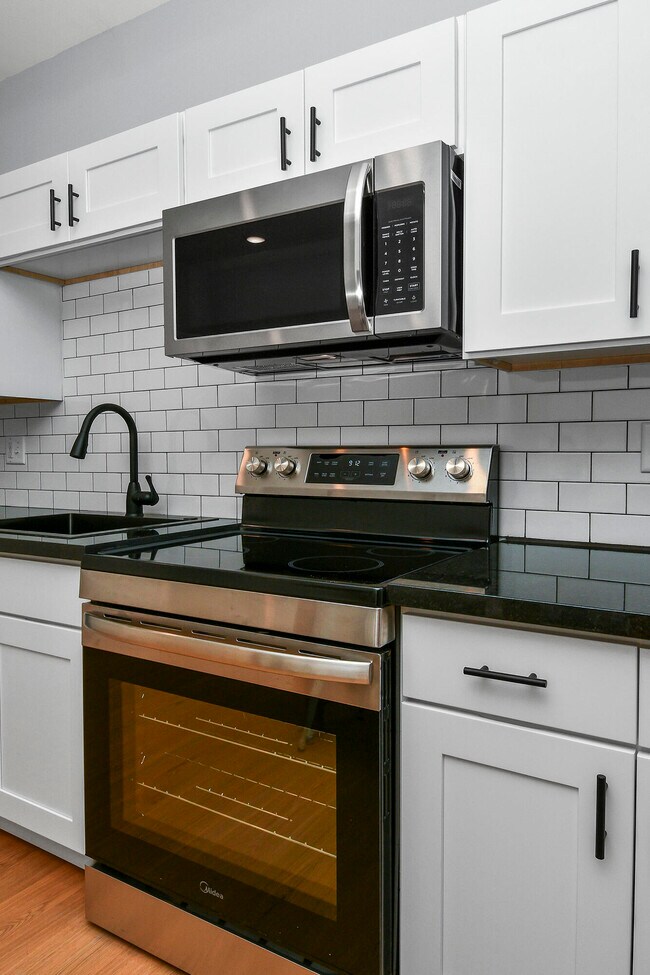 Building Photo - 505 W Grand St