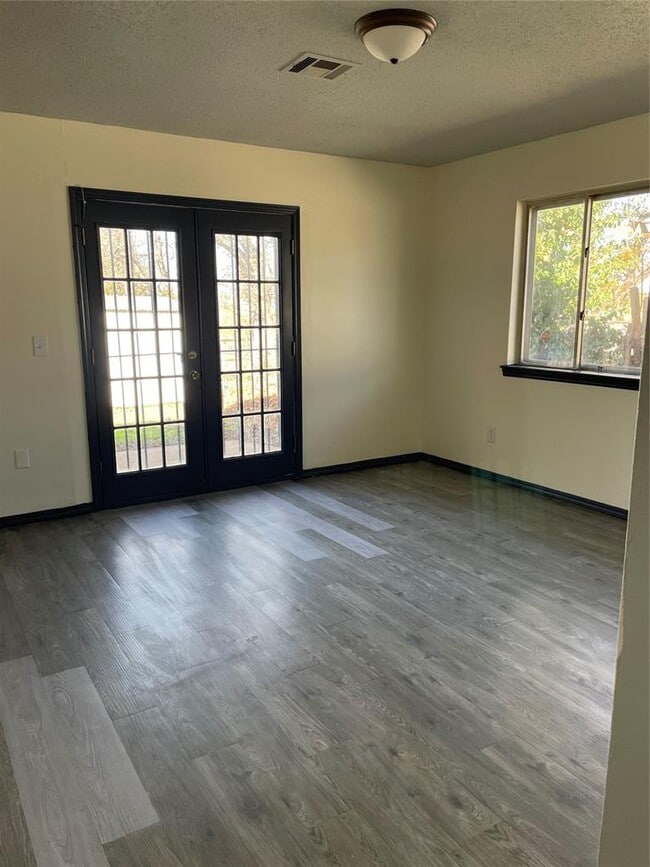 Building Photo - 205 NW 85th St