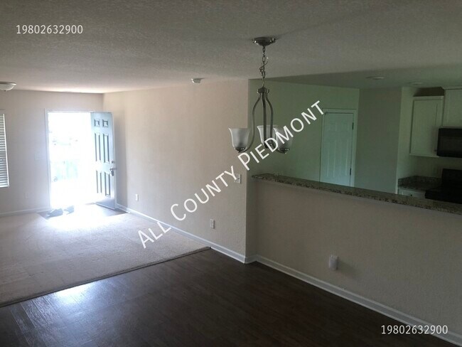 Building Photo - 3009 Chatuge Ct