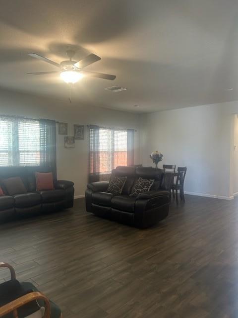 Building Photo - 439 Spinnaker Loop