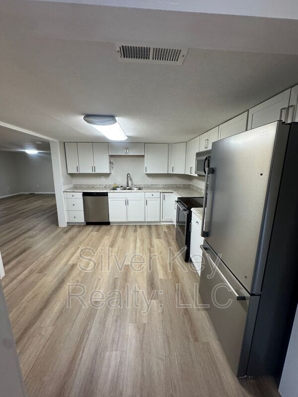 Building Photo - 1858 Reed Rd