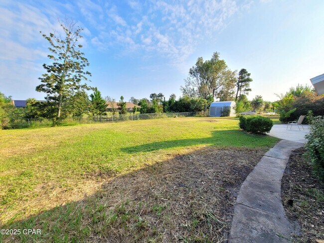 Building Photo - 2512 W 27th St