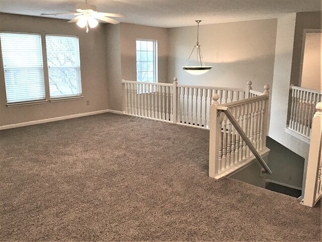 Building Photo - 1247 Turfway Dr