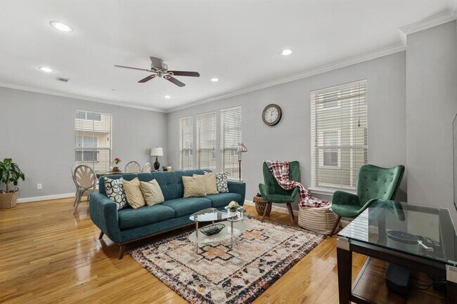 Building Photo - 3001 Murworth Dr