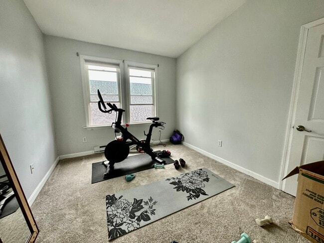 Building Photo - 16 Curtis Ave